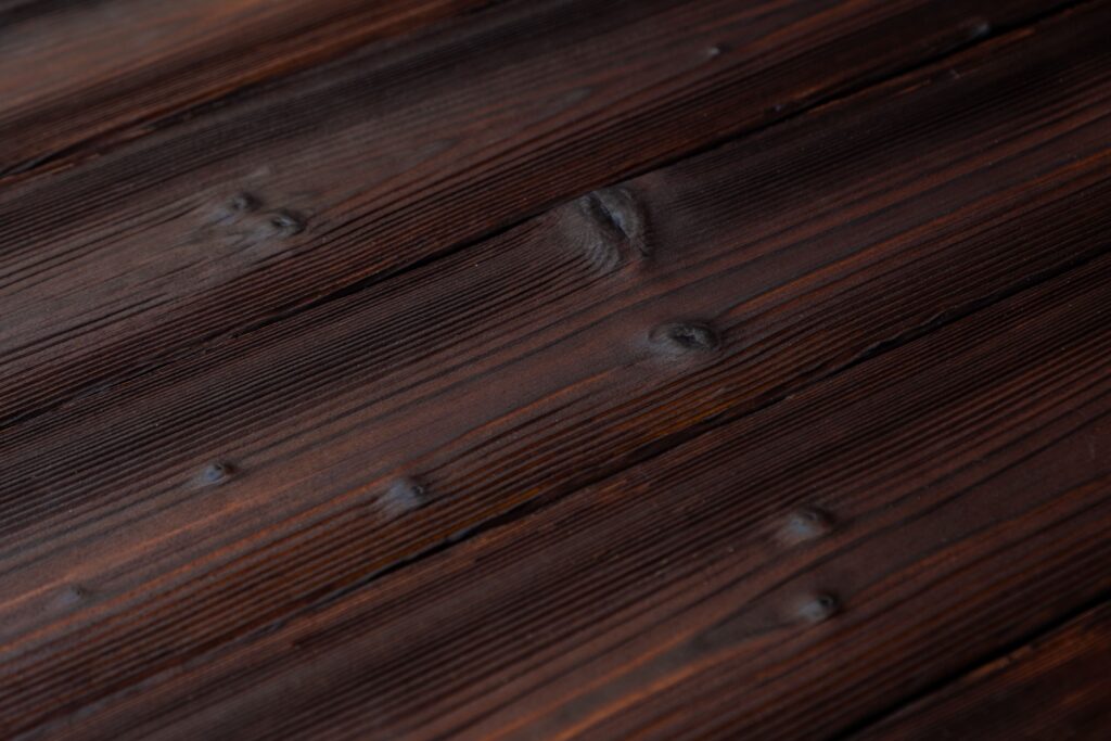 Degintos medienos dailylentės