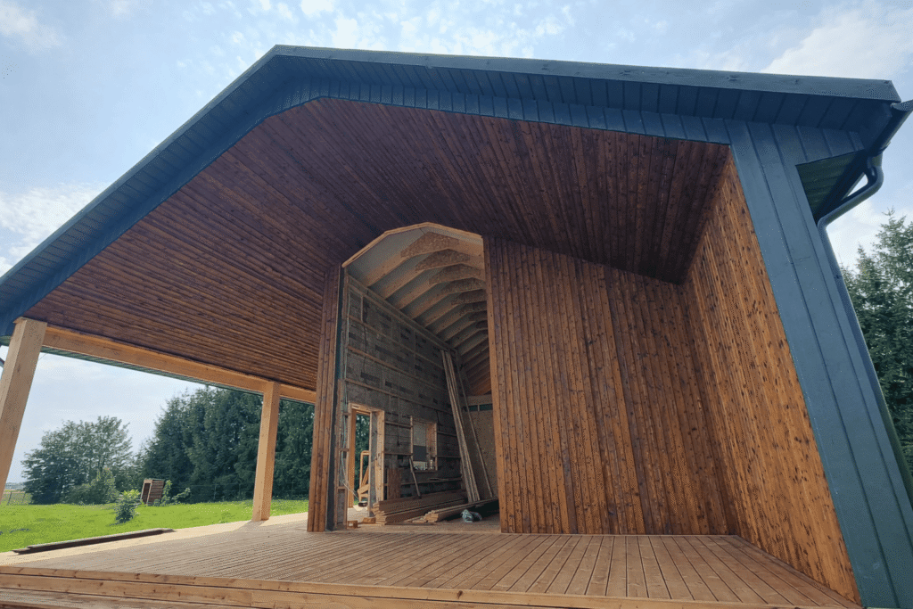 Degintos medienos dailylentės