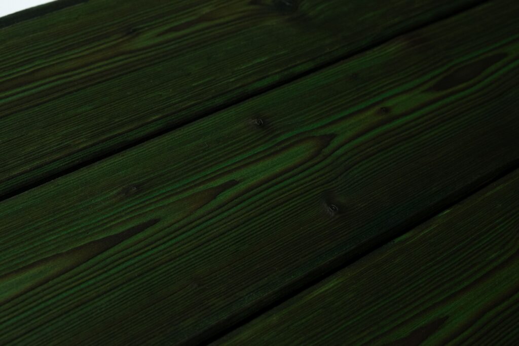 Degintos eglės dailylentės, spalva moss