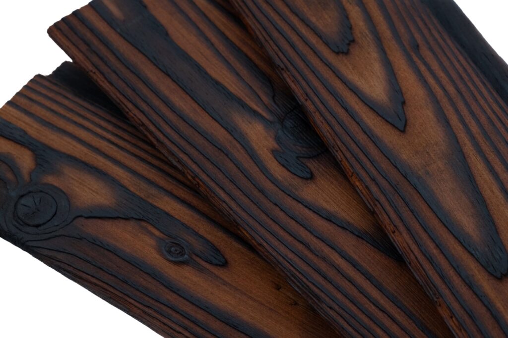 Degintos maumedžio dailylentės, spalva Ember